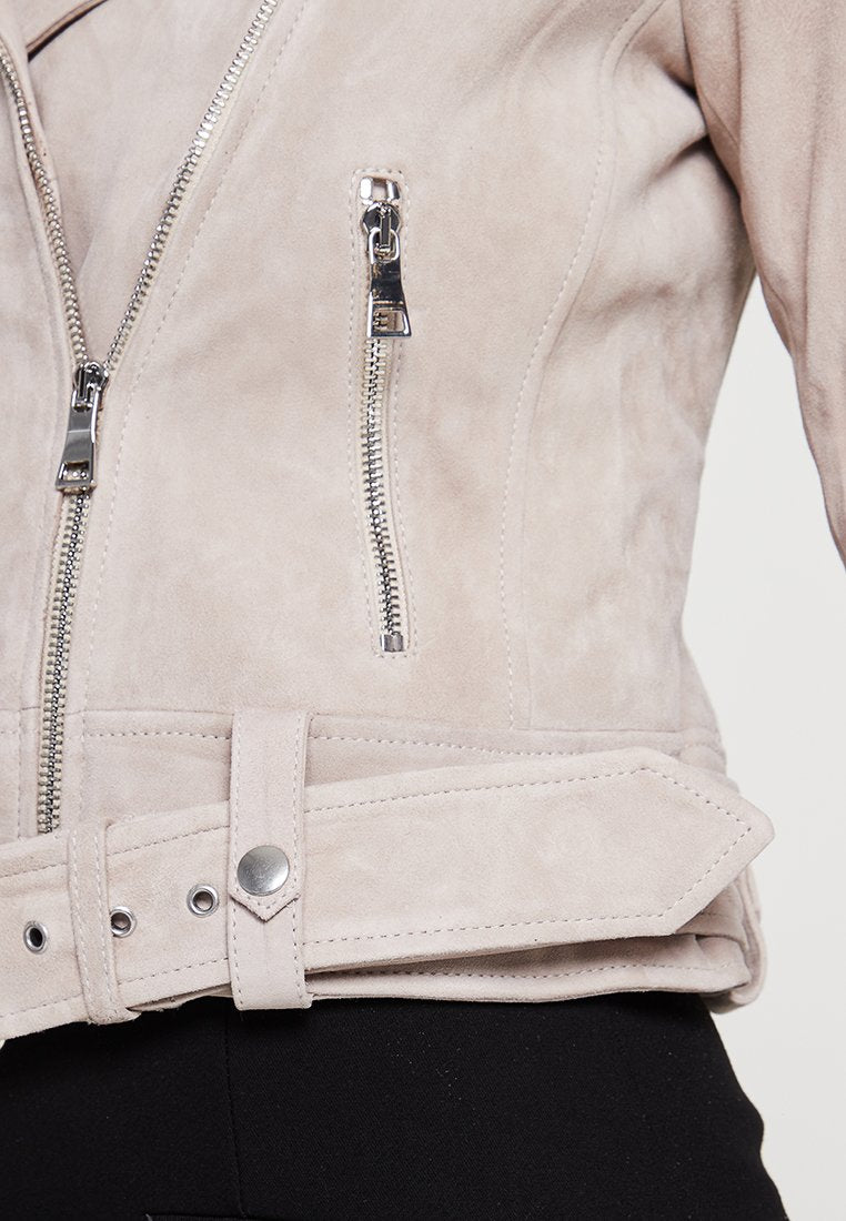 Club Monaco