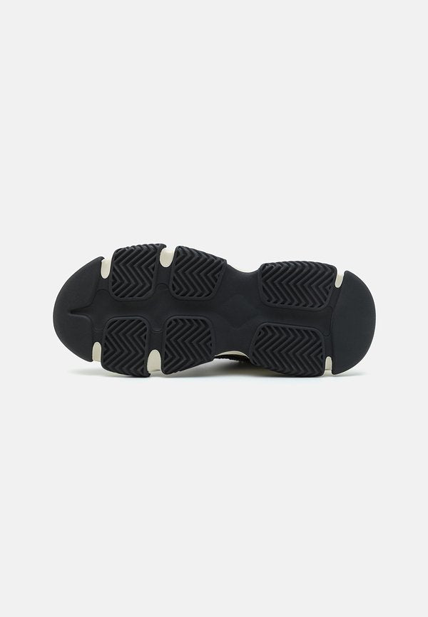 Steve Madden PLASTORED