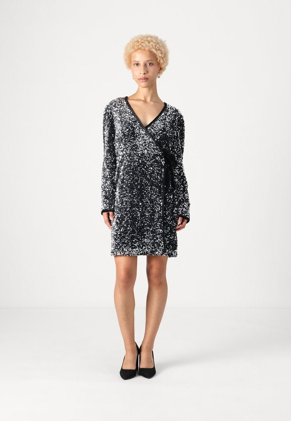 YAS Petite YASELLE WRAP DRESS