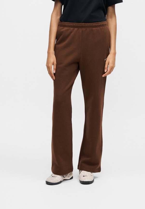 Nike Sportswear W NK STDO FLC MW MR STD OH PNT - Trousers - cacao/sail