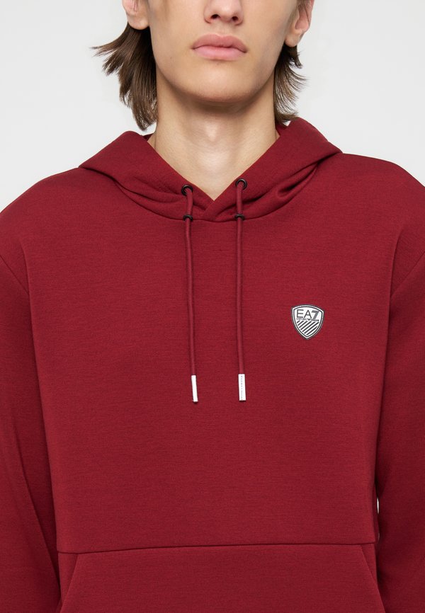 EA7 Emporio Armani