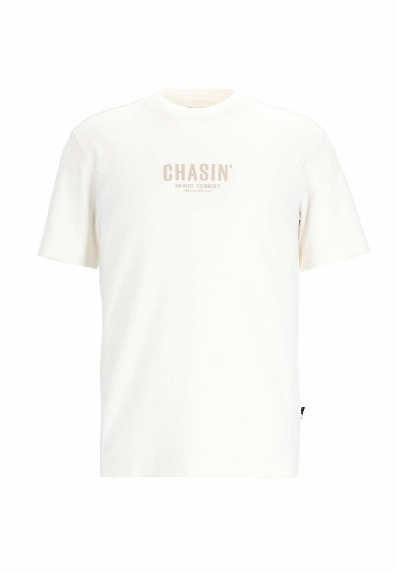 Weißes Kurzarm-T-Shirt aus Baumwolle mit einem hellbeigen Logo-Text auf der Vorderseite in der Mitte. Rippstrick-Kragen und gerader Schnitt.