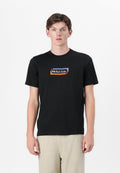 Schwarzes Baumwoll-T-Shirt mit einem bunten "PS Paul Smith"-Logo auf der Brust. Klassischer Rundhalsausschnitt und kurze Ärmel.