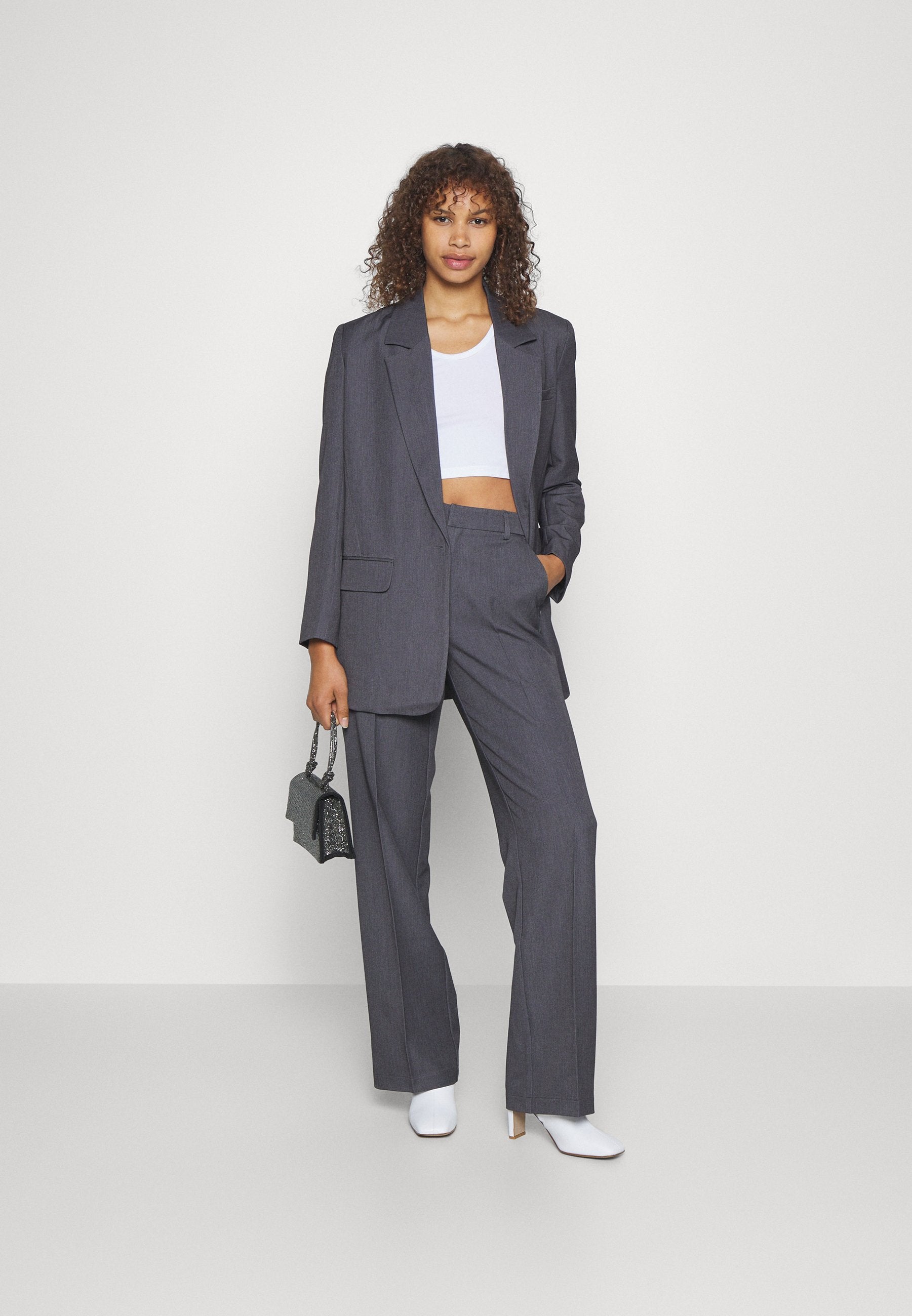ONLHATTIE PANT Media 2
