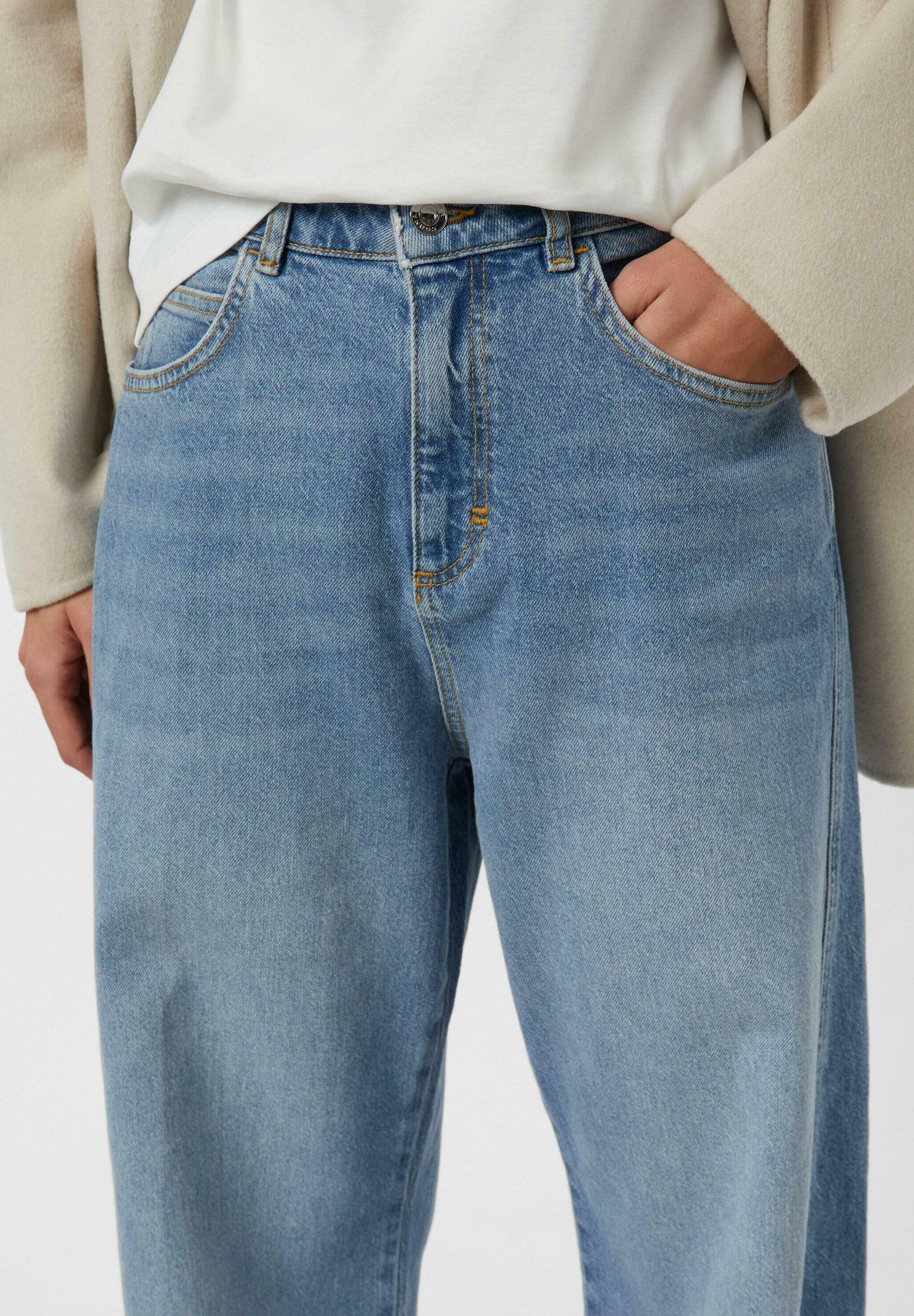 comma Wide Leg Media 5