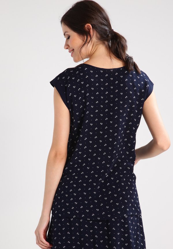 Esprit Maternity
