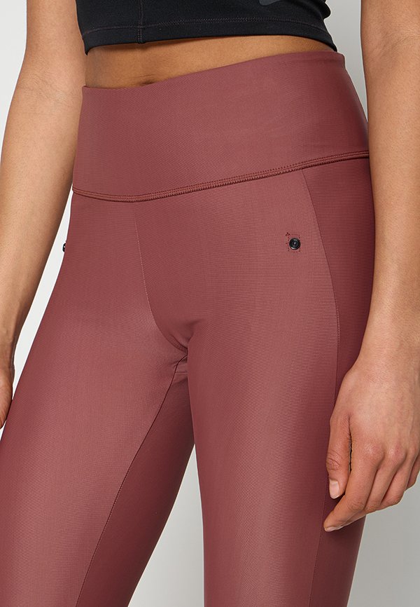 Nike Performance VICTORY SLIM FIT