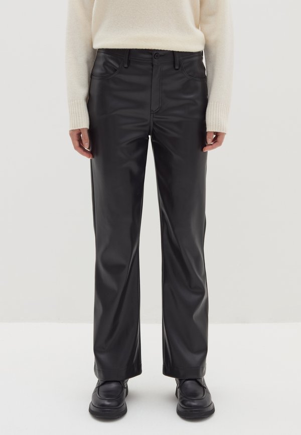 Stefanel STRAIGHT-FIT