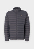 Steppjacke in Dunkelgrau mit horizontalen gesteppte Abschnitten, hohem Kragen und Reißverschluss vorne. Kleines Logo auf der Brust.