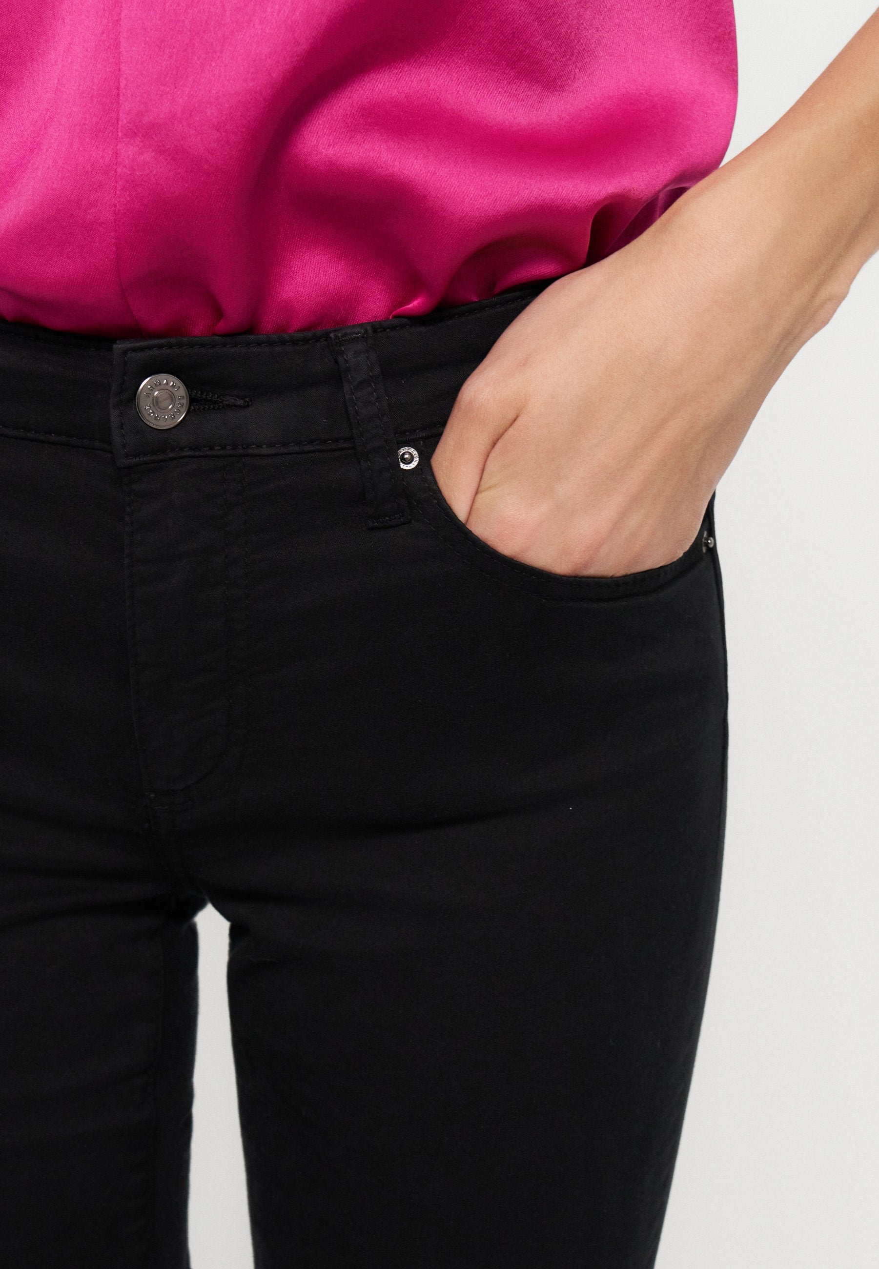Armani Exchange Jeans Skinny Fit Media 6