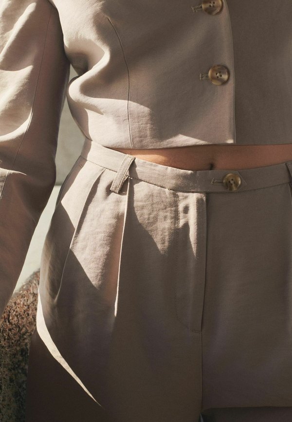 Next TAILORED REGULAR FIT