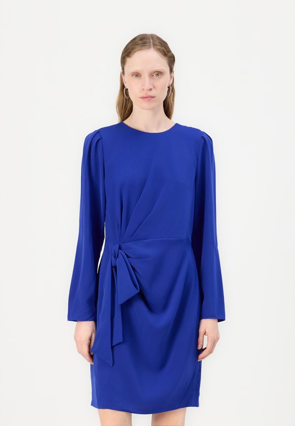 DKNY SIDE KNOT