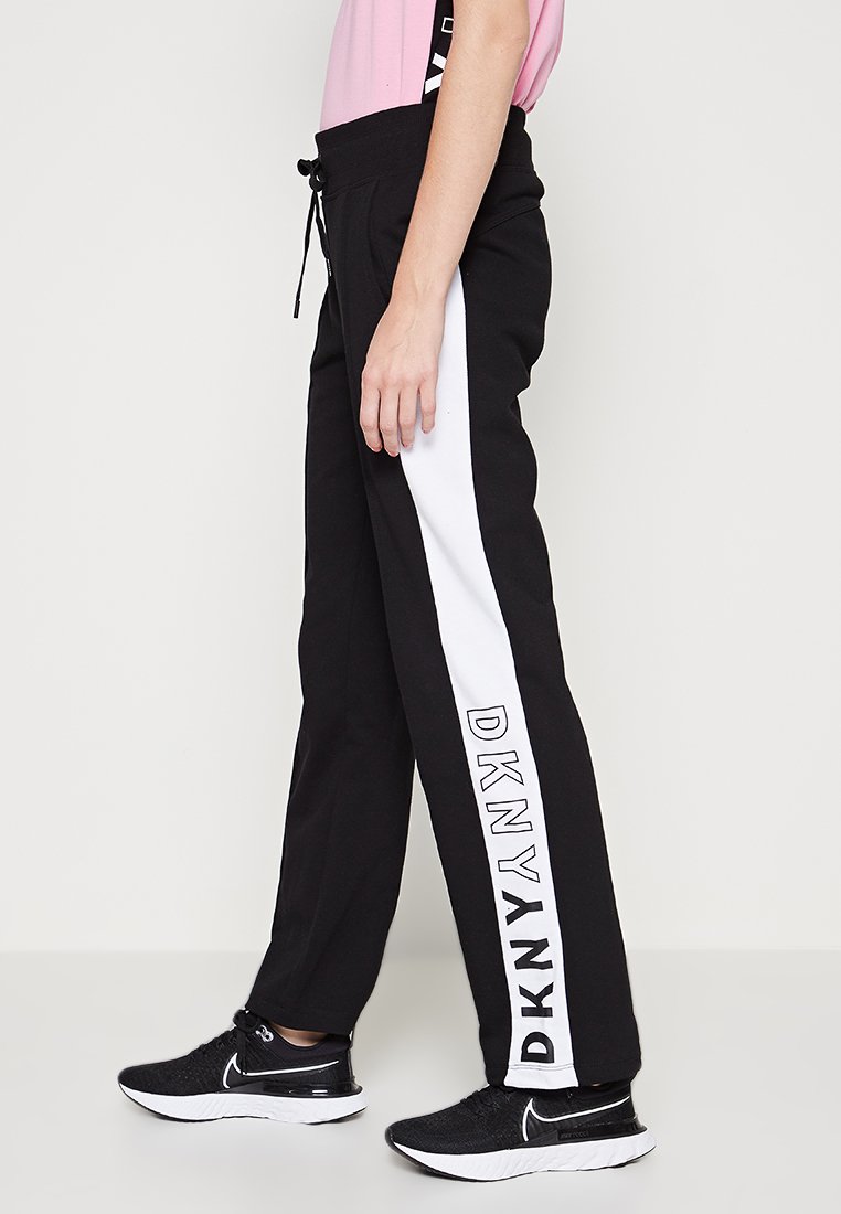 DKNY Sport