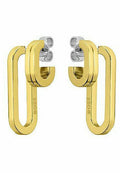 Goldfarbene Metallohrringe mit modernem, geometrischem Design in Form einer Schlaufe und silbernen Akzenten an der Oberseite. Markenlogo sichtbar.
