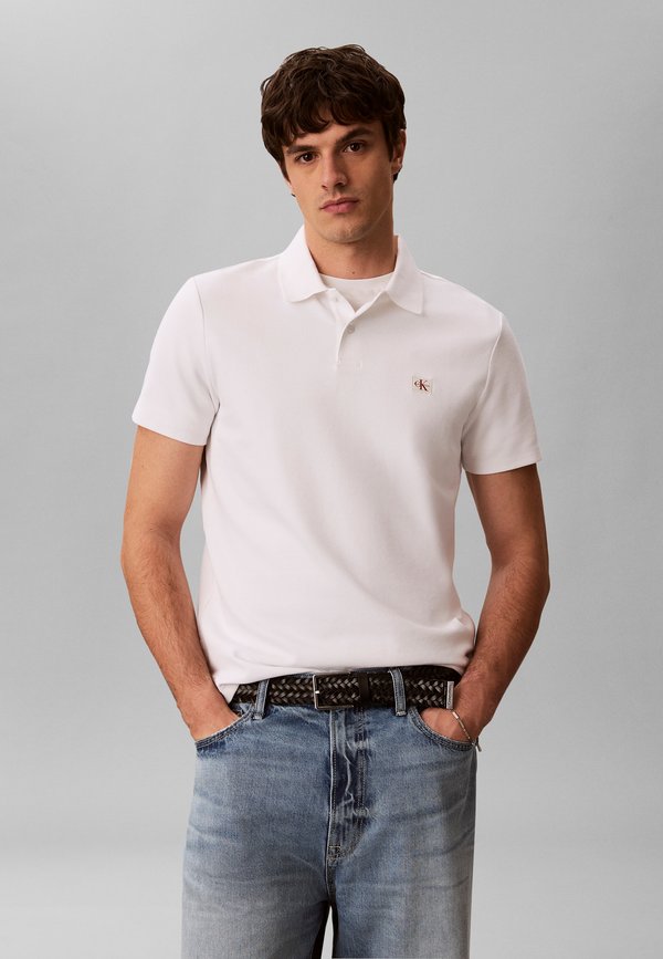 Calvin Klein Jeans MICRO WAFFLE CLASSIC BADGE - Polo shirt - bright white