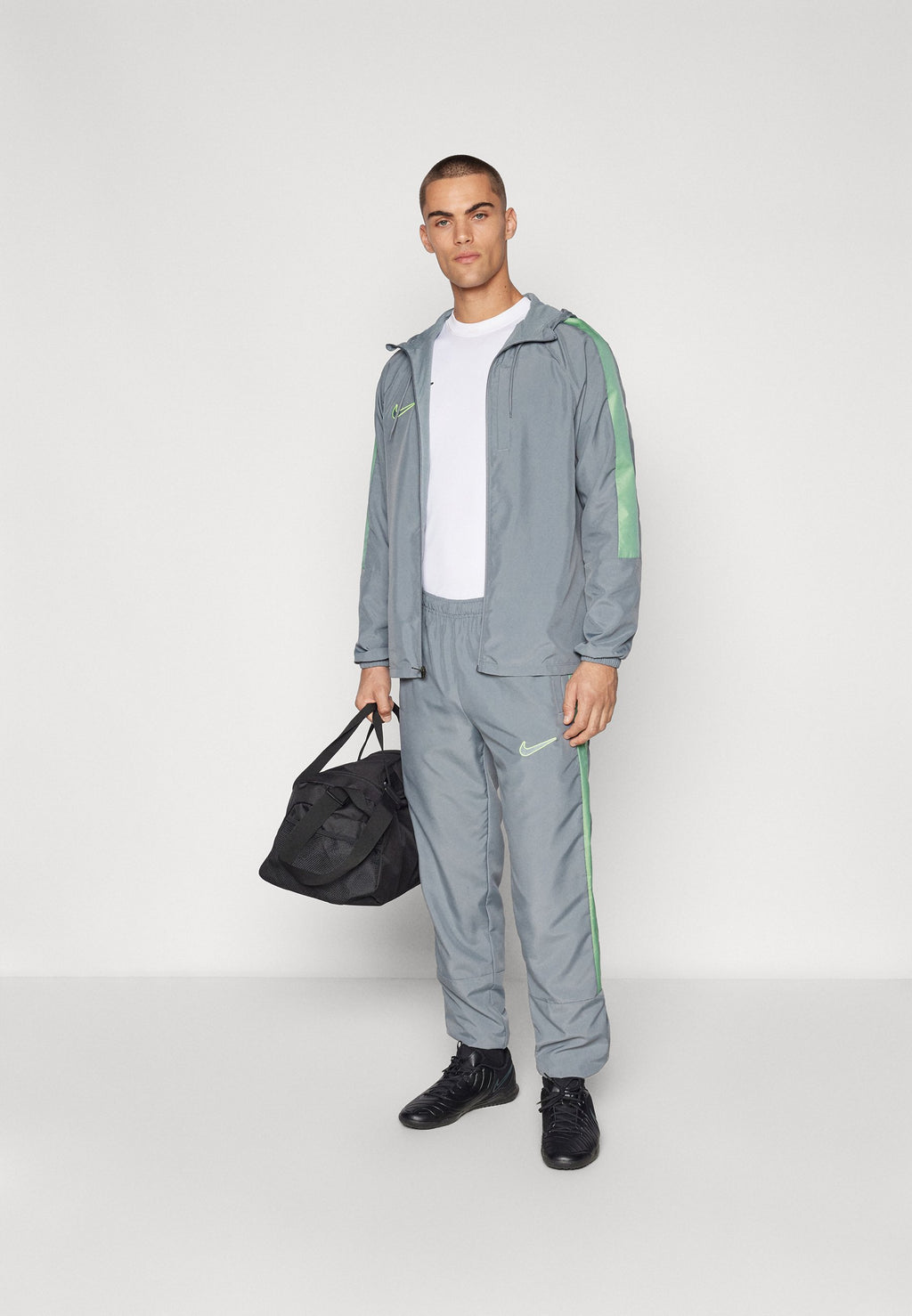 Nike Performance