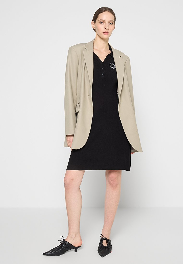 KARL LAGERFELD Strickkleid Media 2