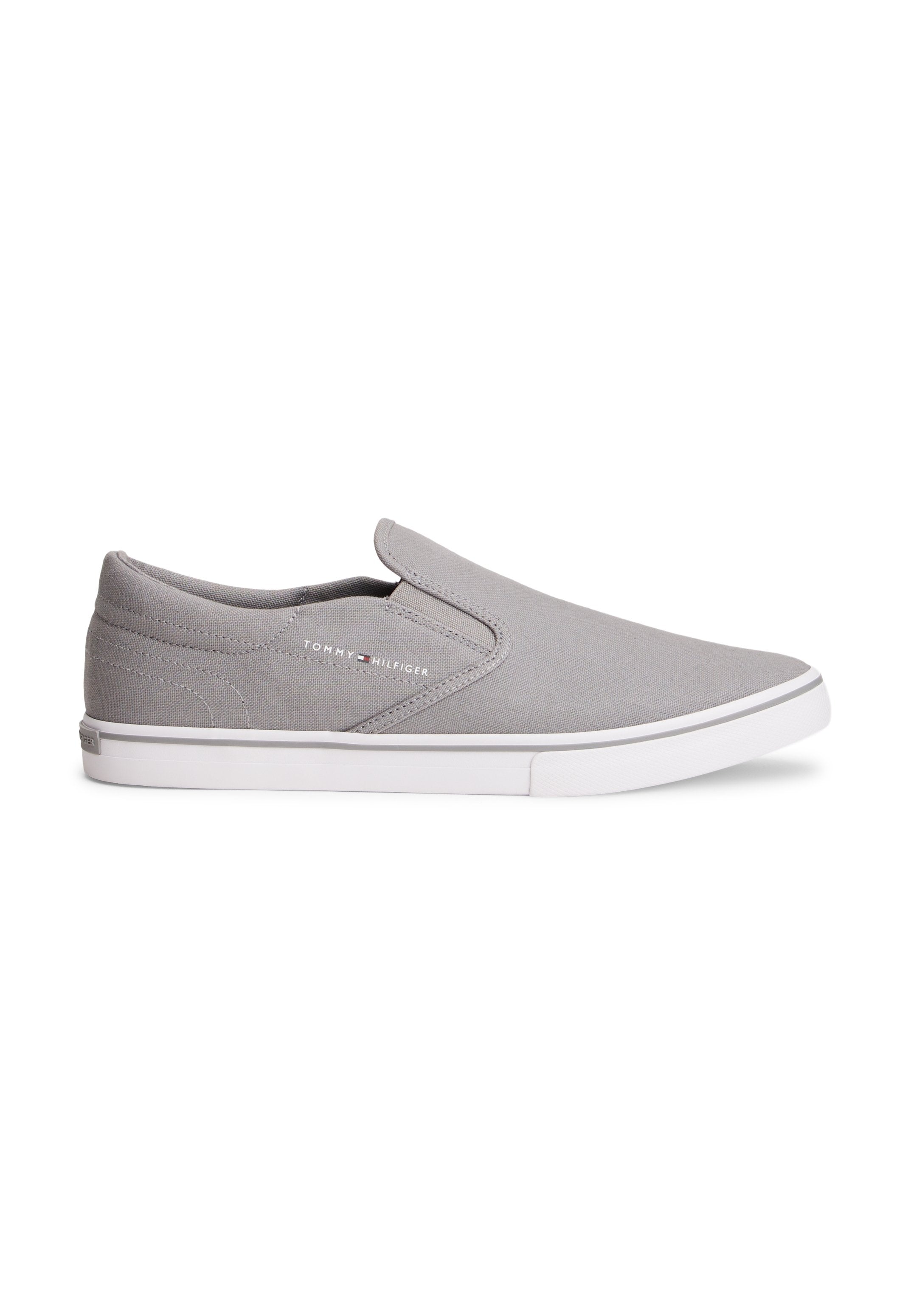 CANVAS SLIP-ON TRAINERS Media 5