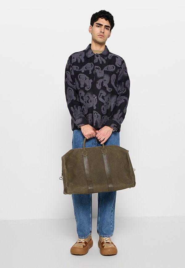 PS Paul Smith CASUAL FIT