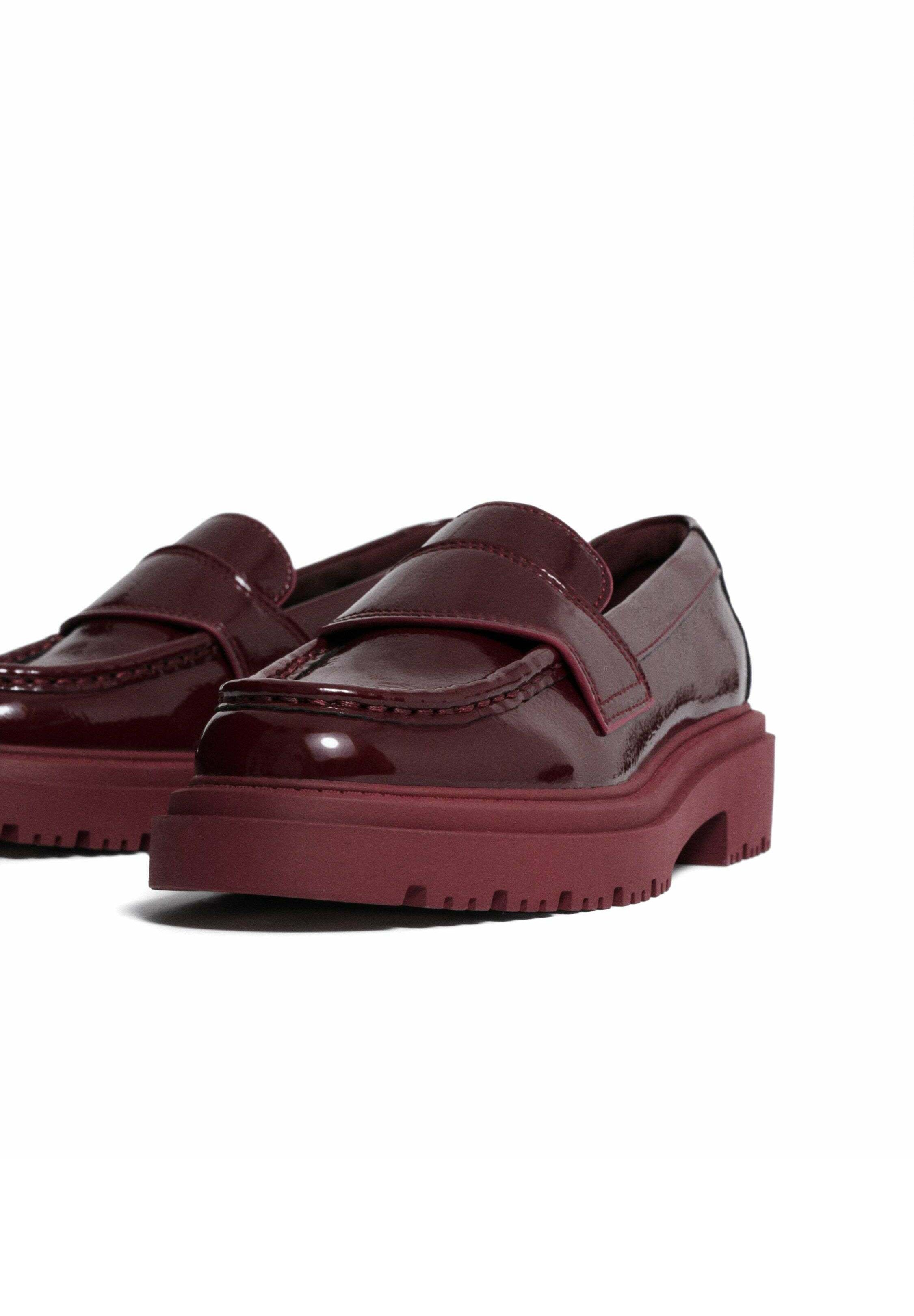 HOFF Slipper Media 5
