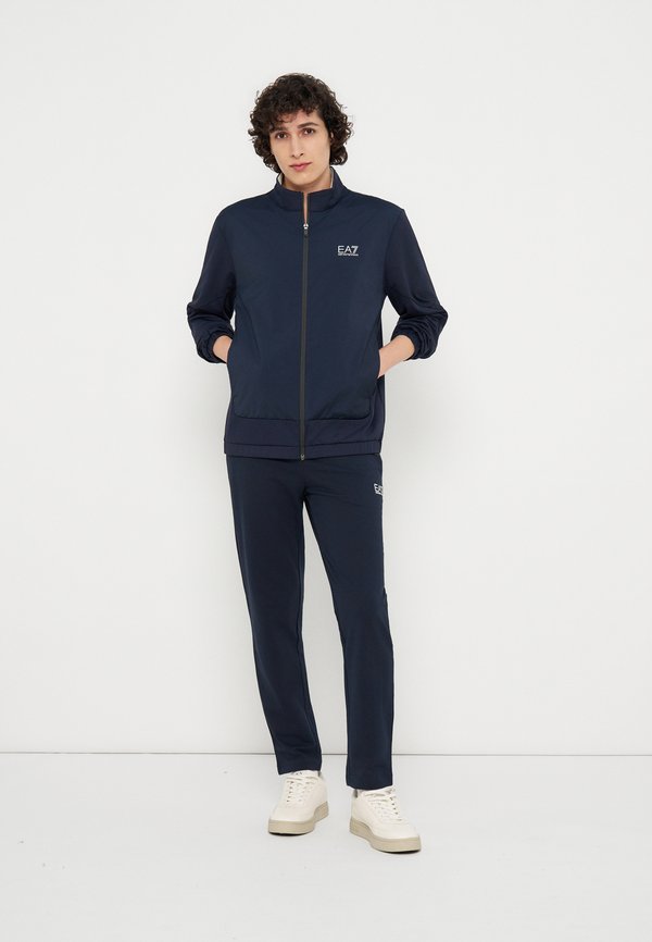 EA7 Emporio Armani