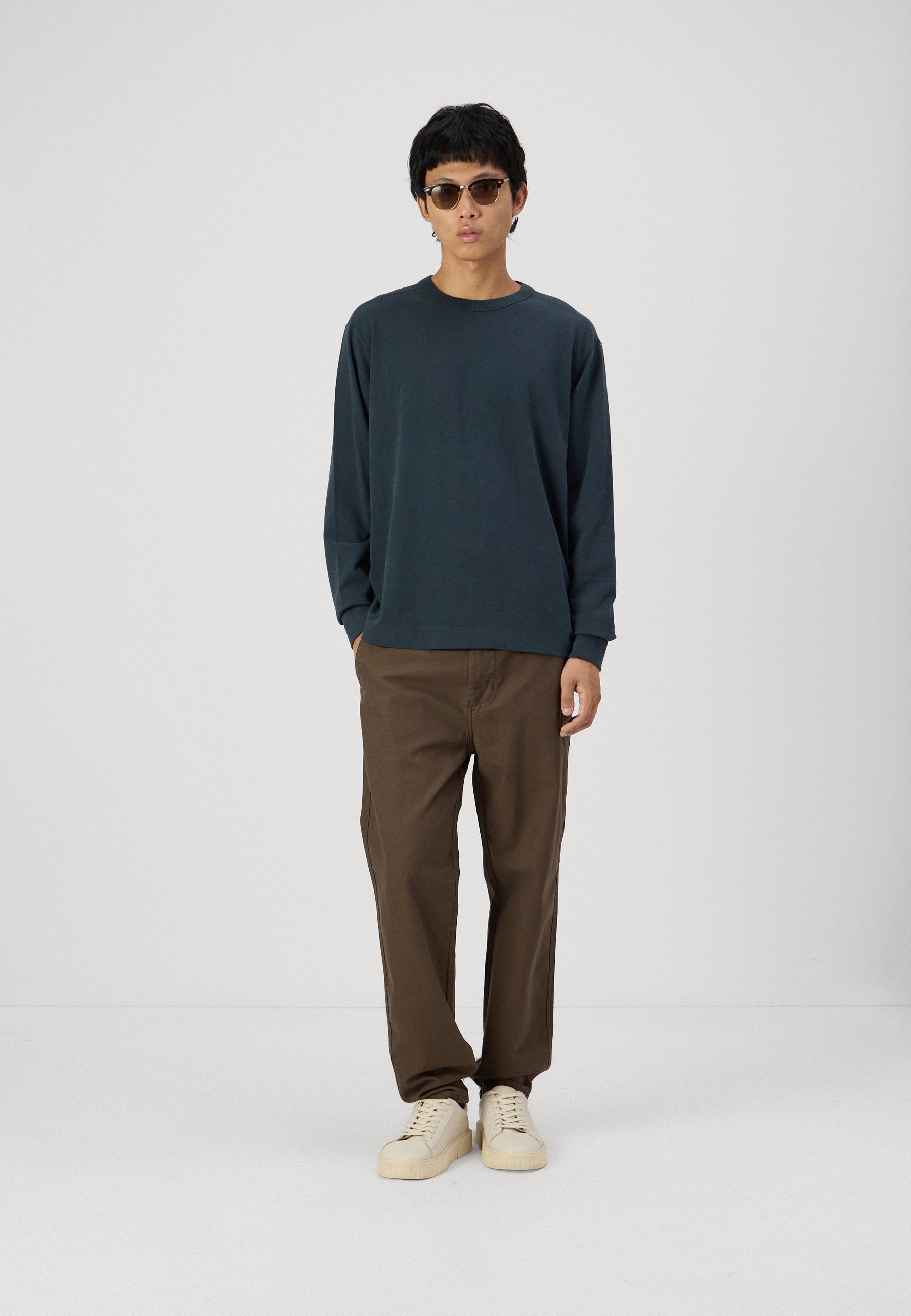 ONSLOU TAPER PANT Media 2