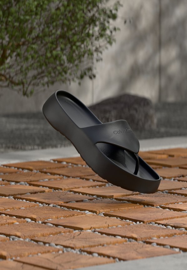 Calvin Klein T-bar sandals - triple black