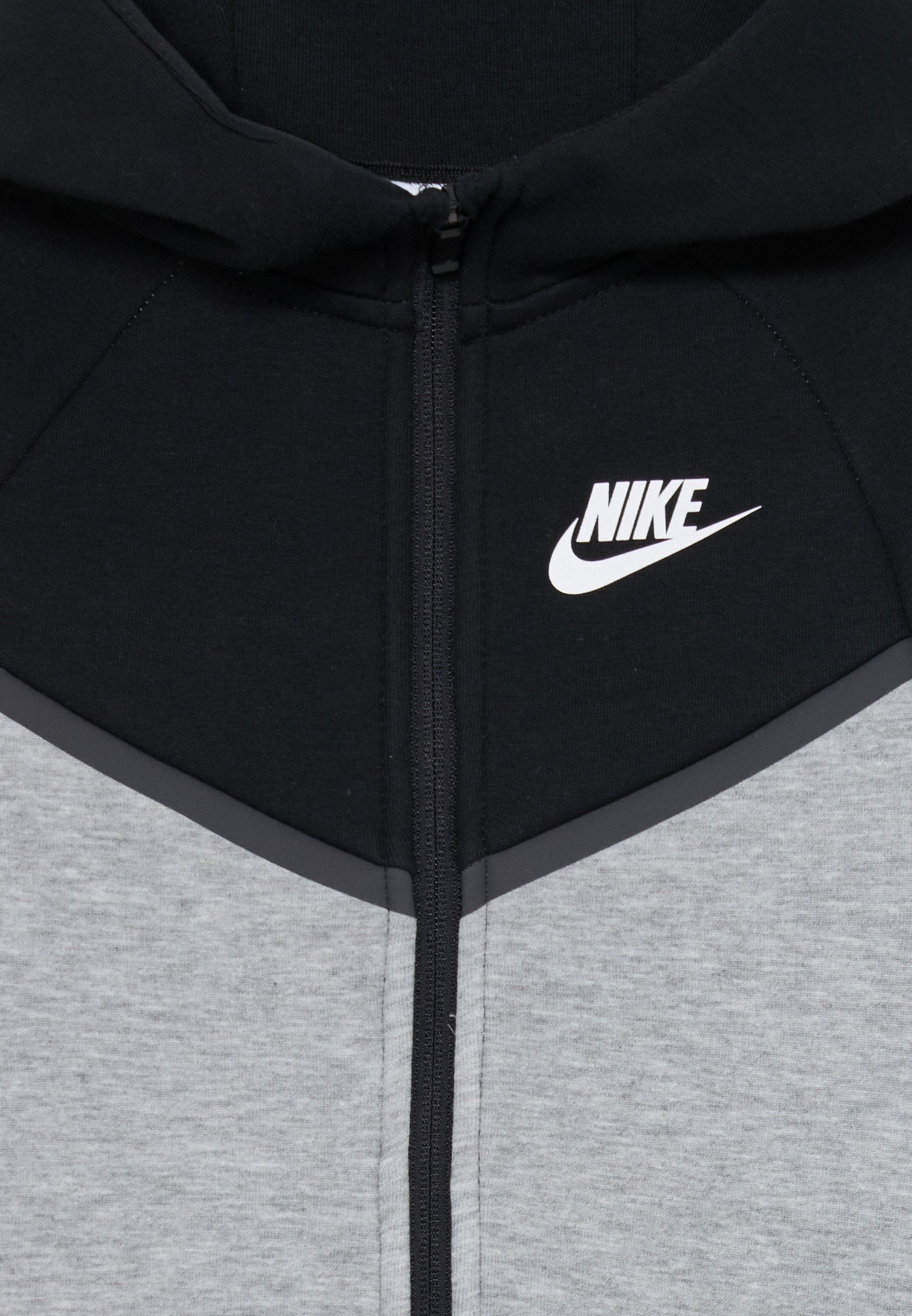 Nike Sportswear TECH SET UNISEX