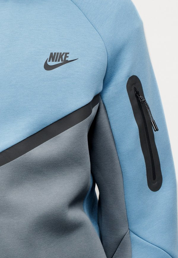 Nike Sportswear