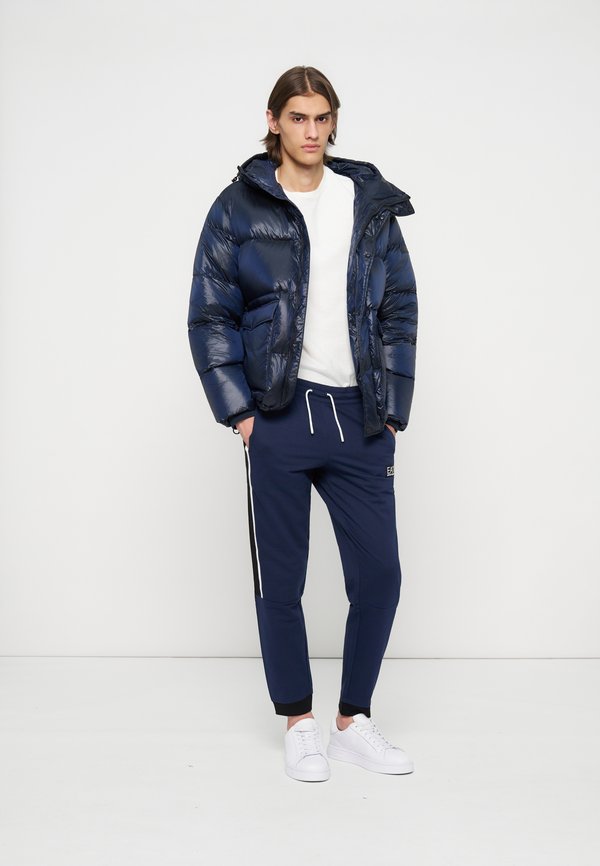 EA7 Emporio Armani