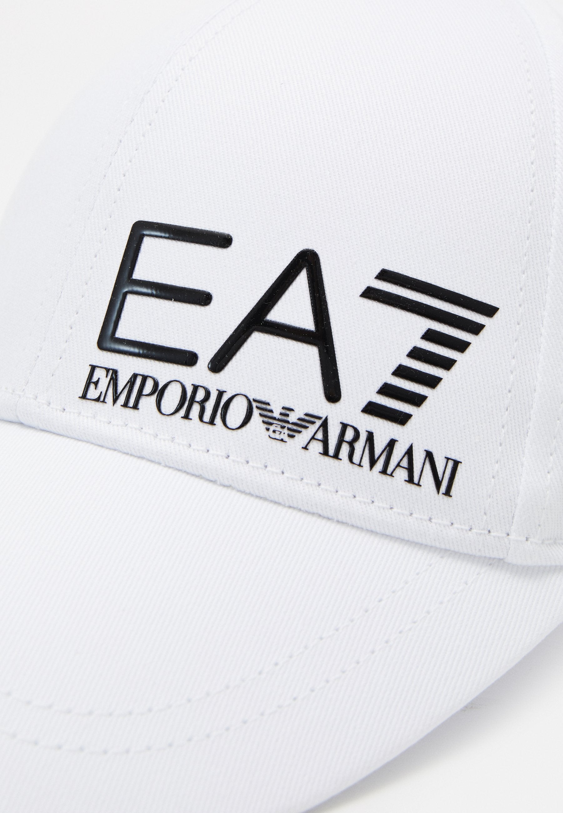 TRAIN CORE LOGO UNISEX Media 5