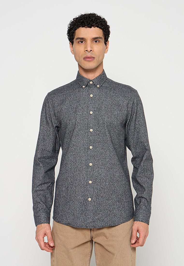 RELAXED FIT Media 1