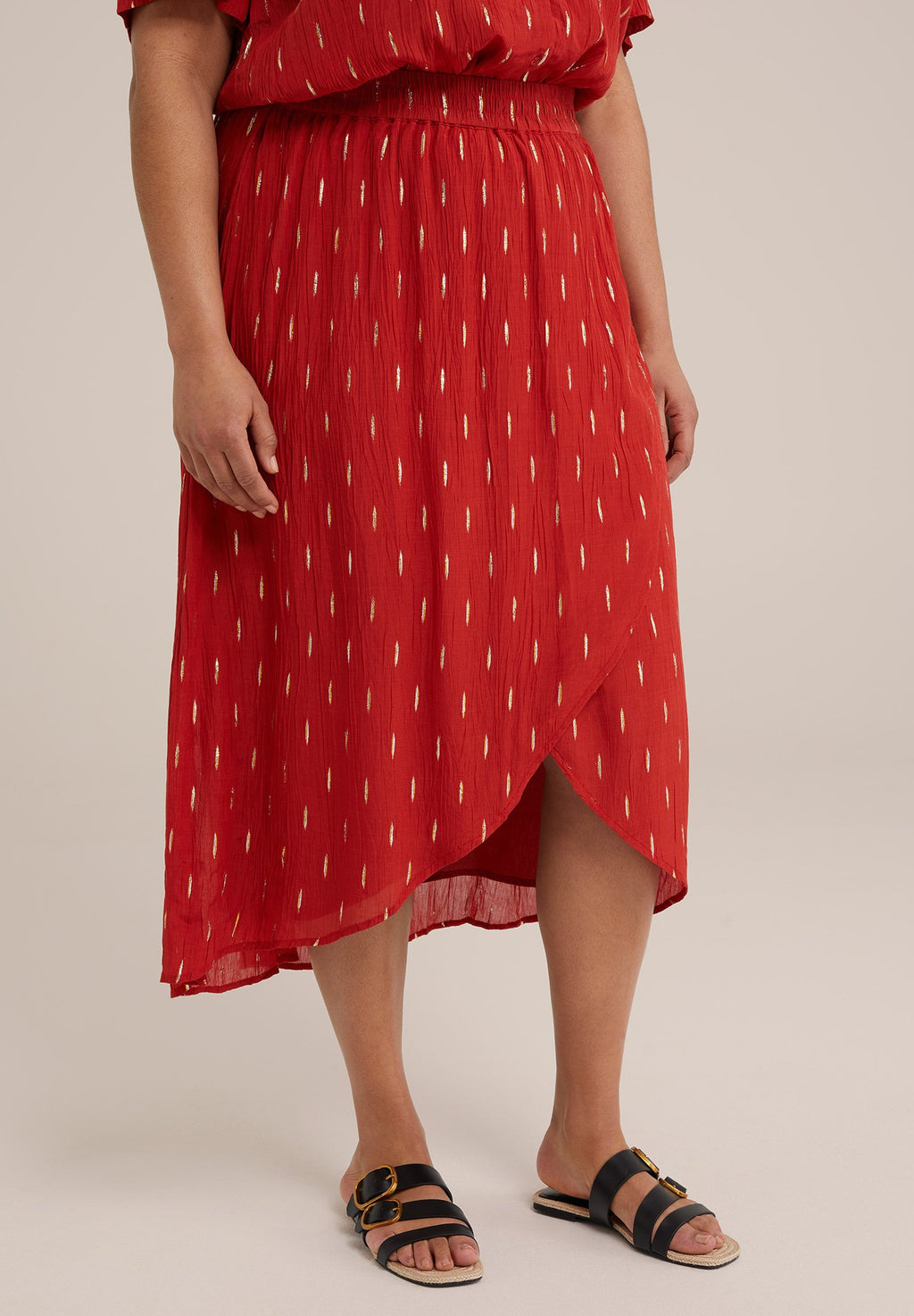 WE Fashion CURVE