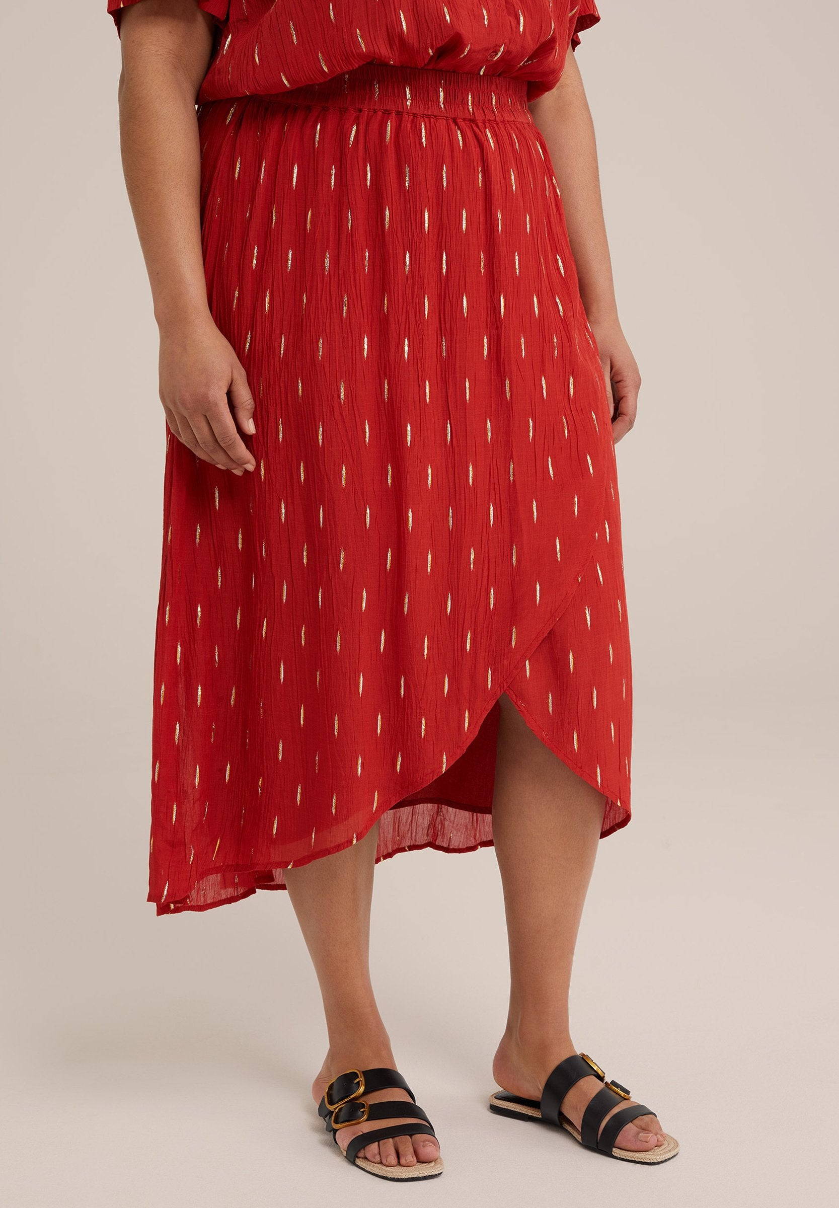 WE Fashion CURVE