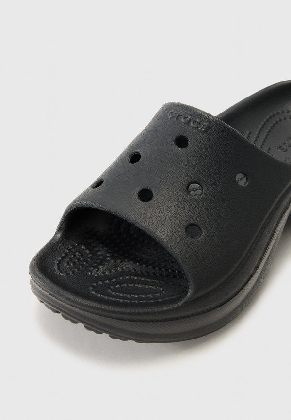 Crocs BAE