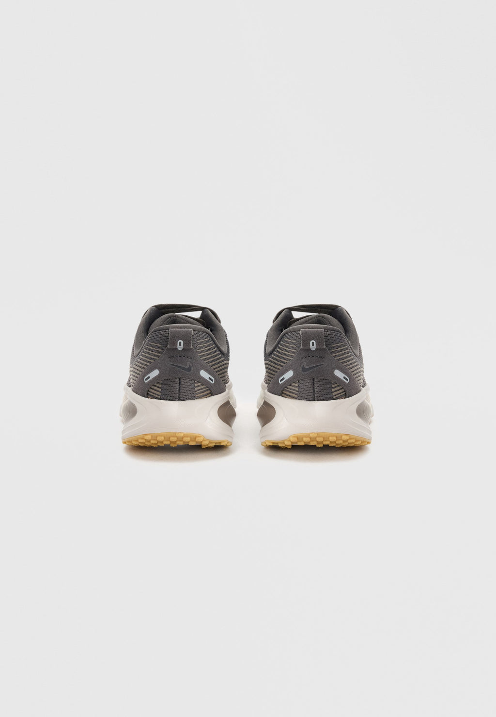 Nike Performance VOMERO 18 UNISEX