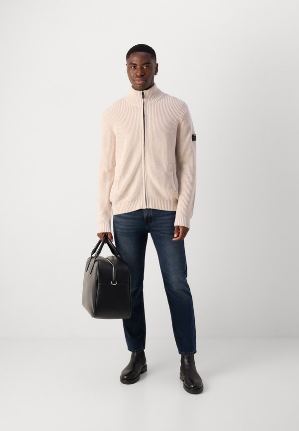 Marc O'Polo DENIM TROUSERS MID WAIST