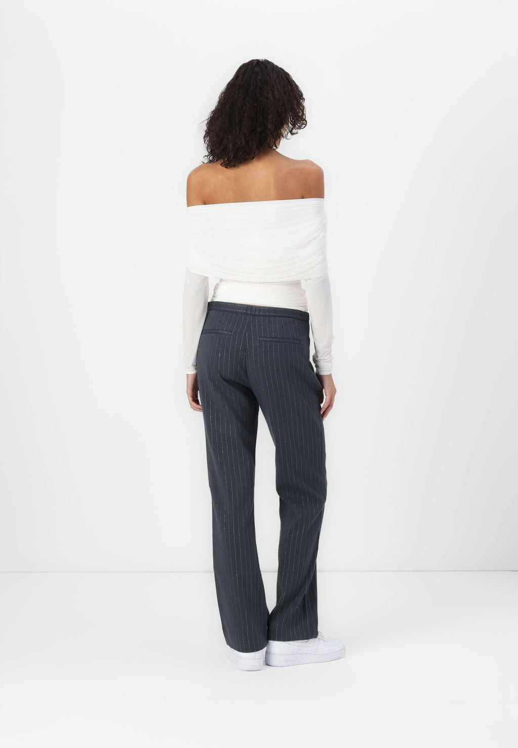 Abercrombie & Fitch Low Rise Tailored Slim Boot Pant