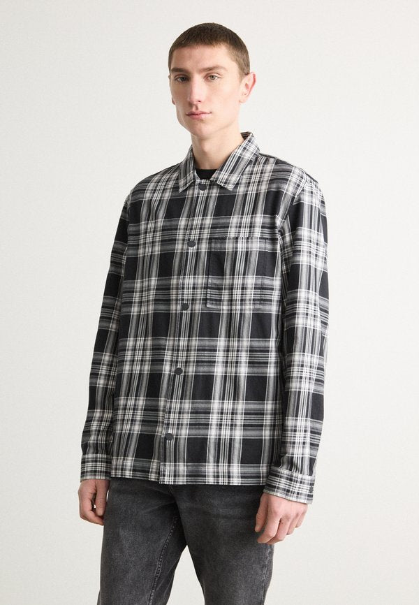 Calvin Klein CHECK SNAPS