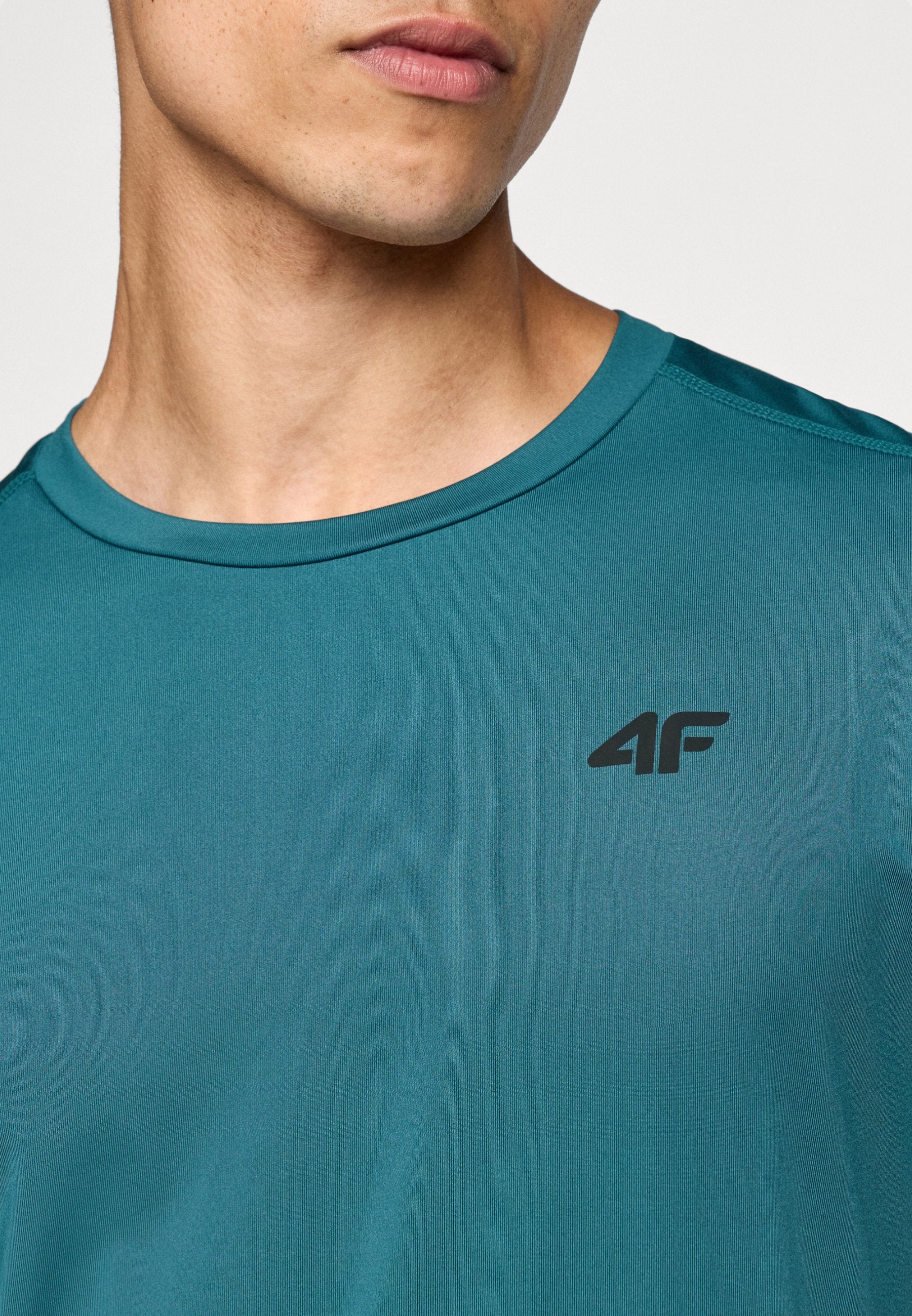 4F TSHIRT FNK