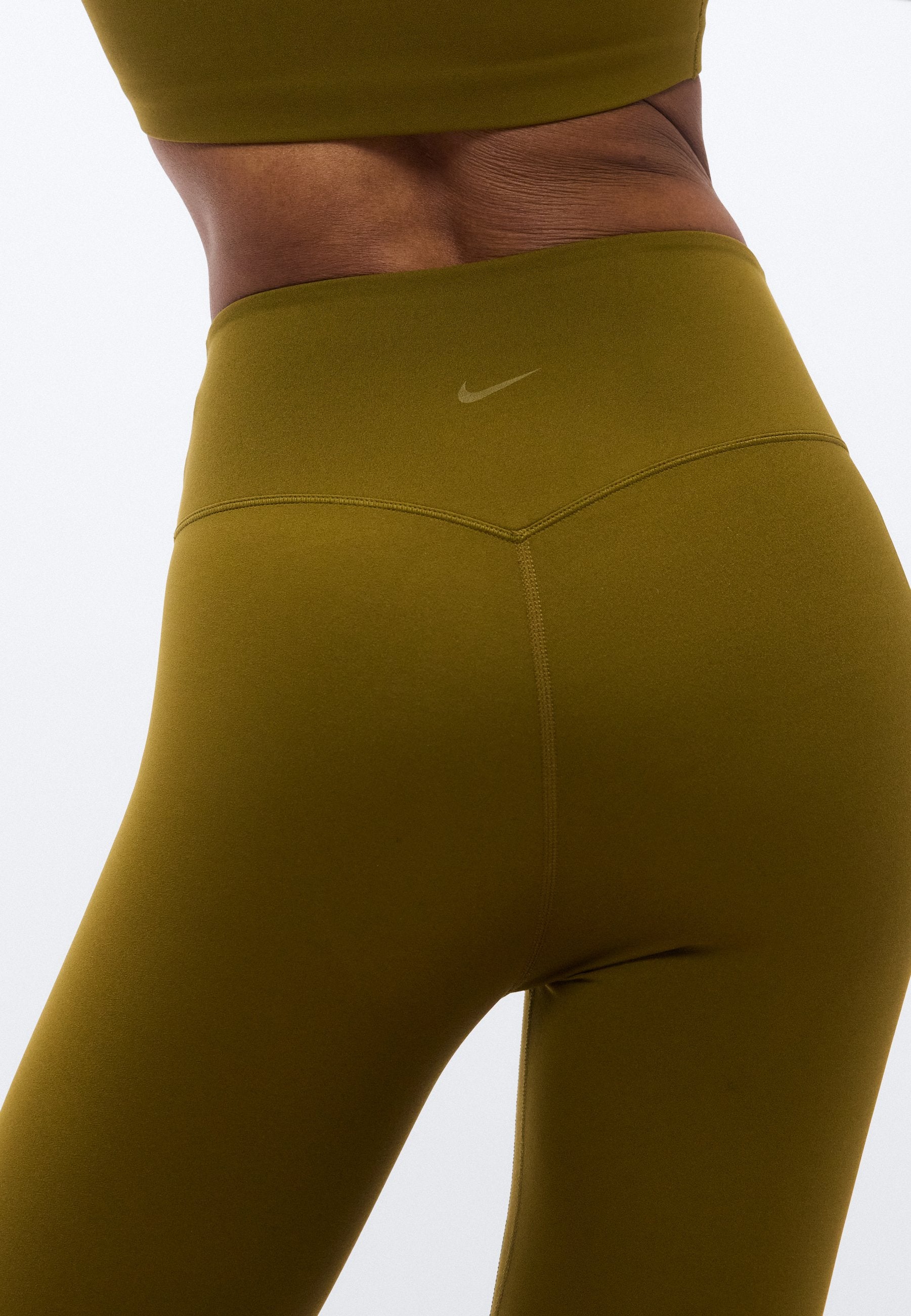 Nike Performance ZENVY