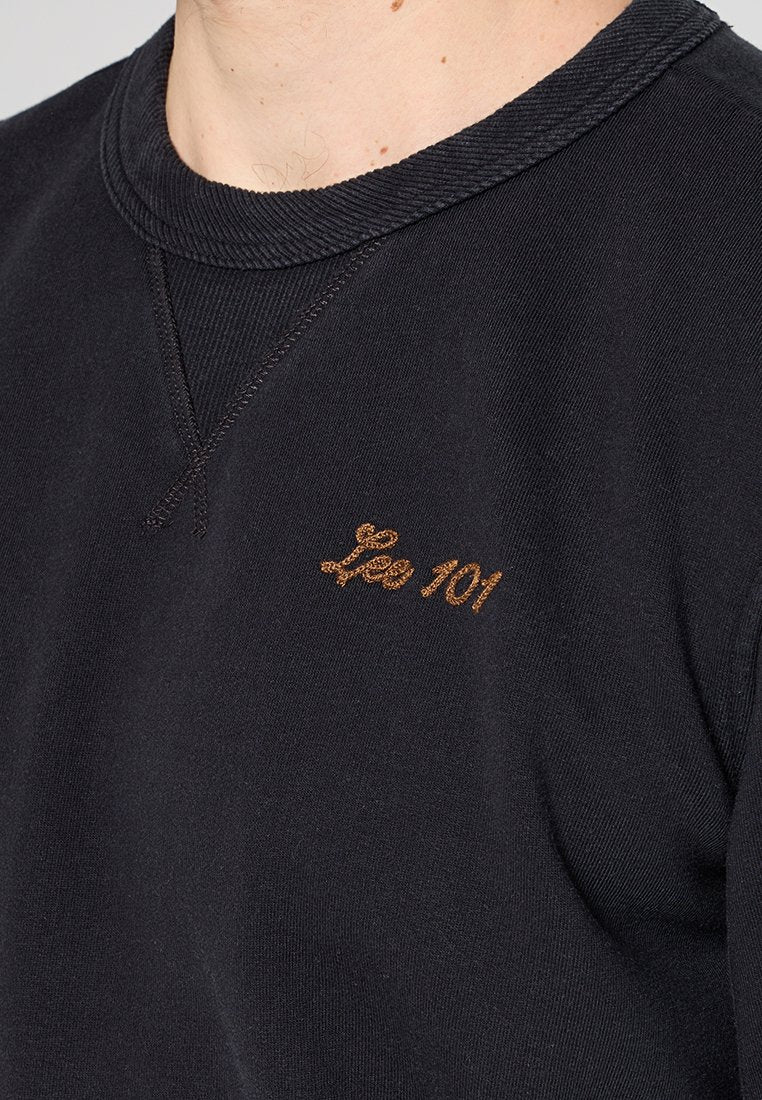 Lee