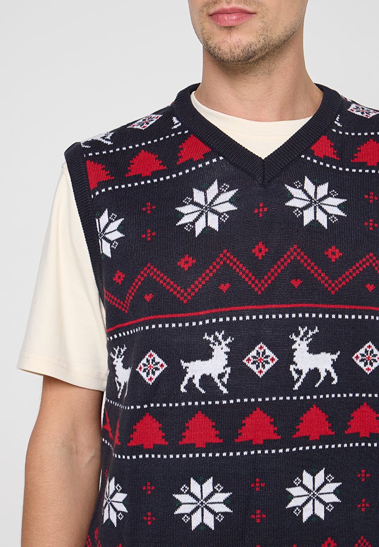 CHRISTMAS RELAXED FIT Media 3