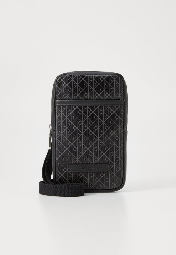 Calvin Klein COATED EMBLEM - Wallet - black