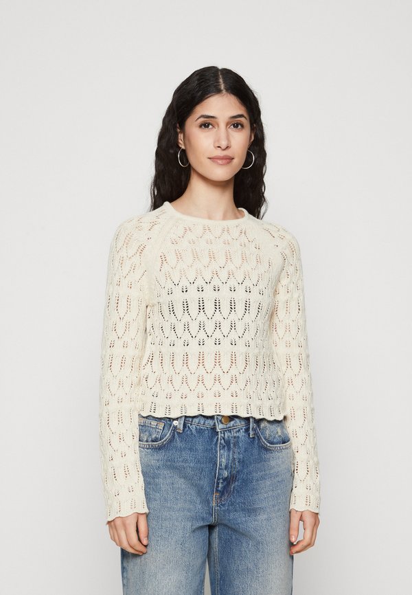Vero Moda Petite VMNEWFABIENNE O NECK