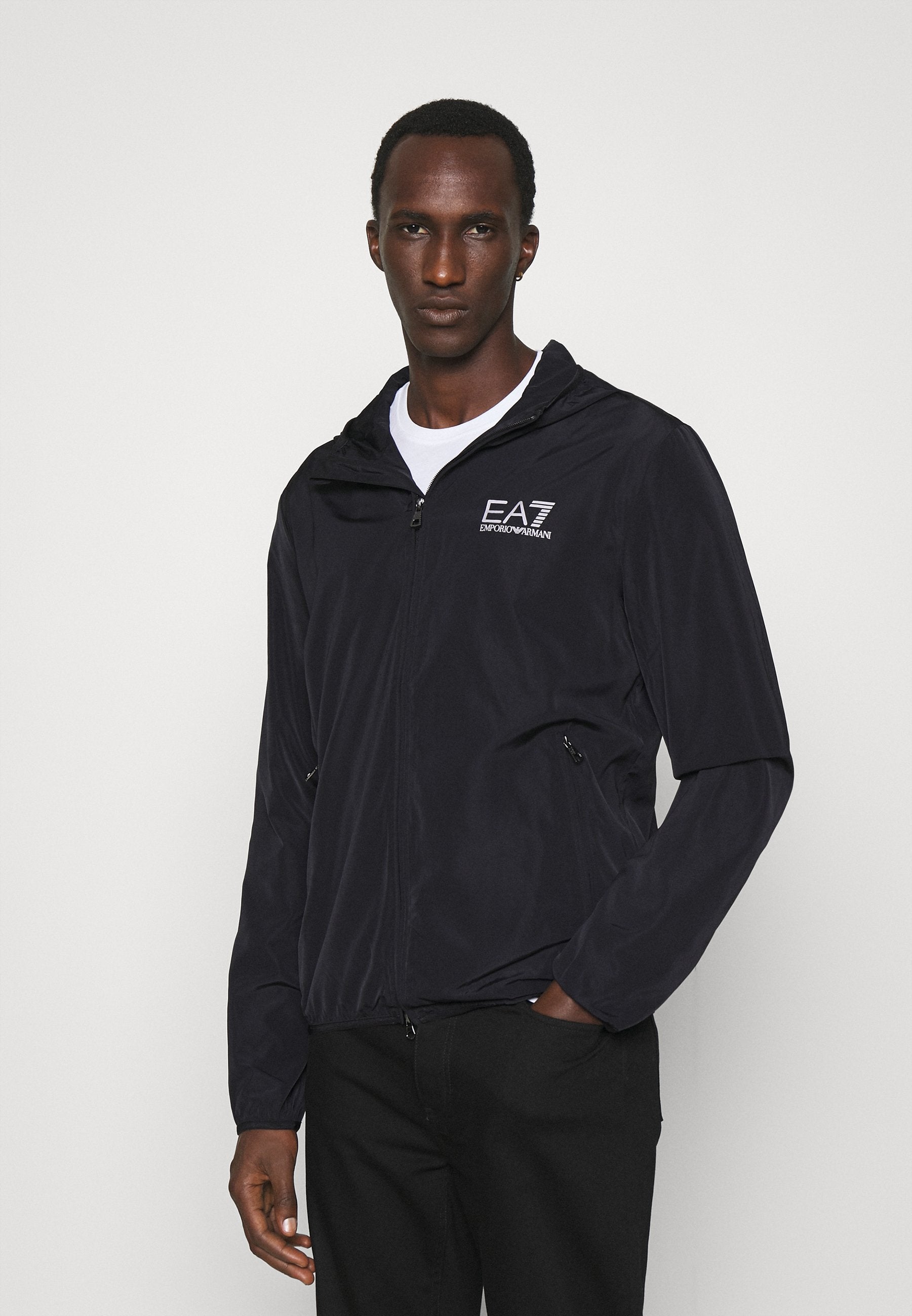 JACKET Media 3