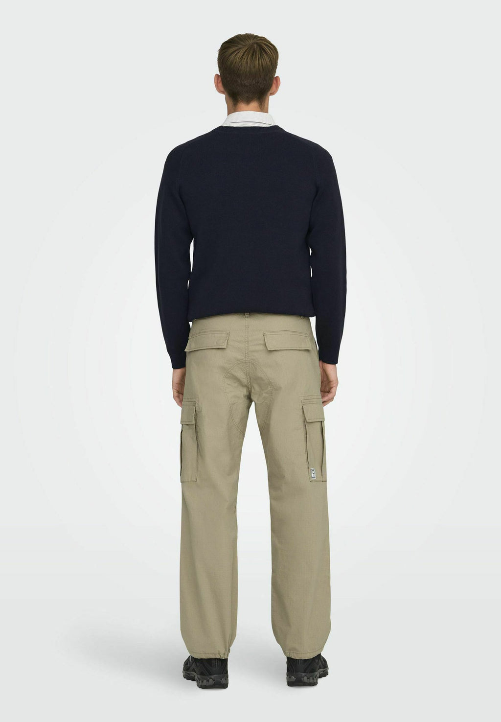 ONSRAY Loose Fit Media 4