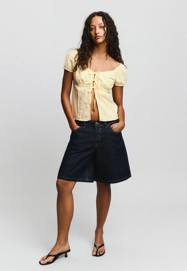 Bershka RUSTIC WITH TIES - Blouse - yellow