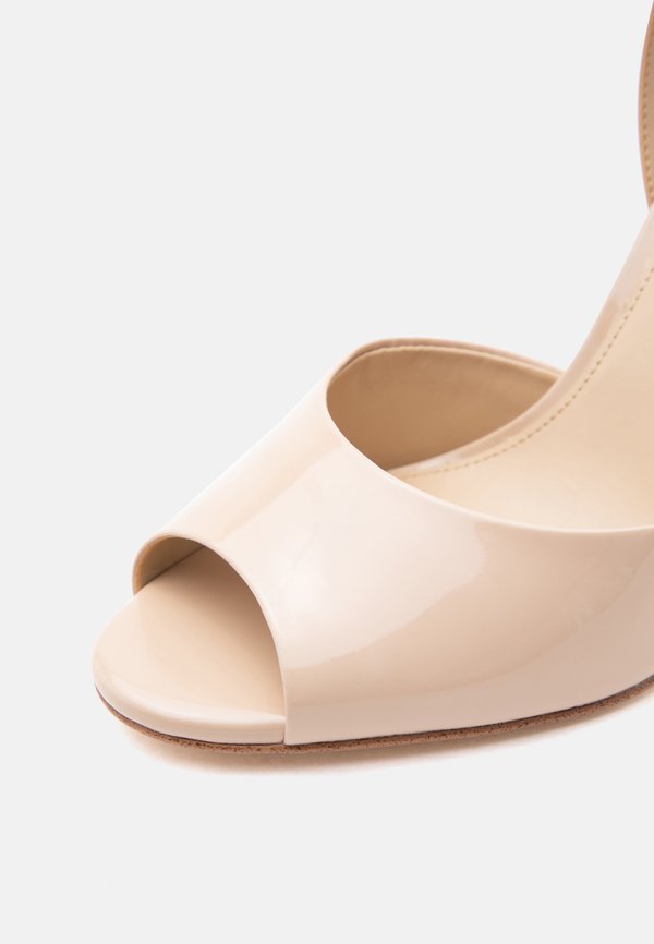 MICHAEL Michael Kors ROSIE