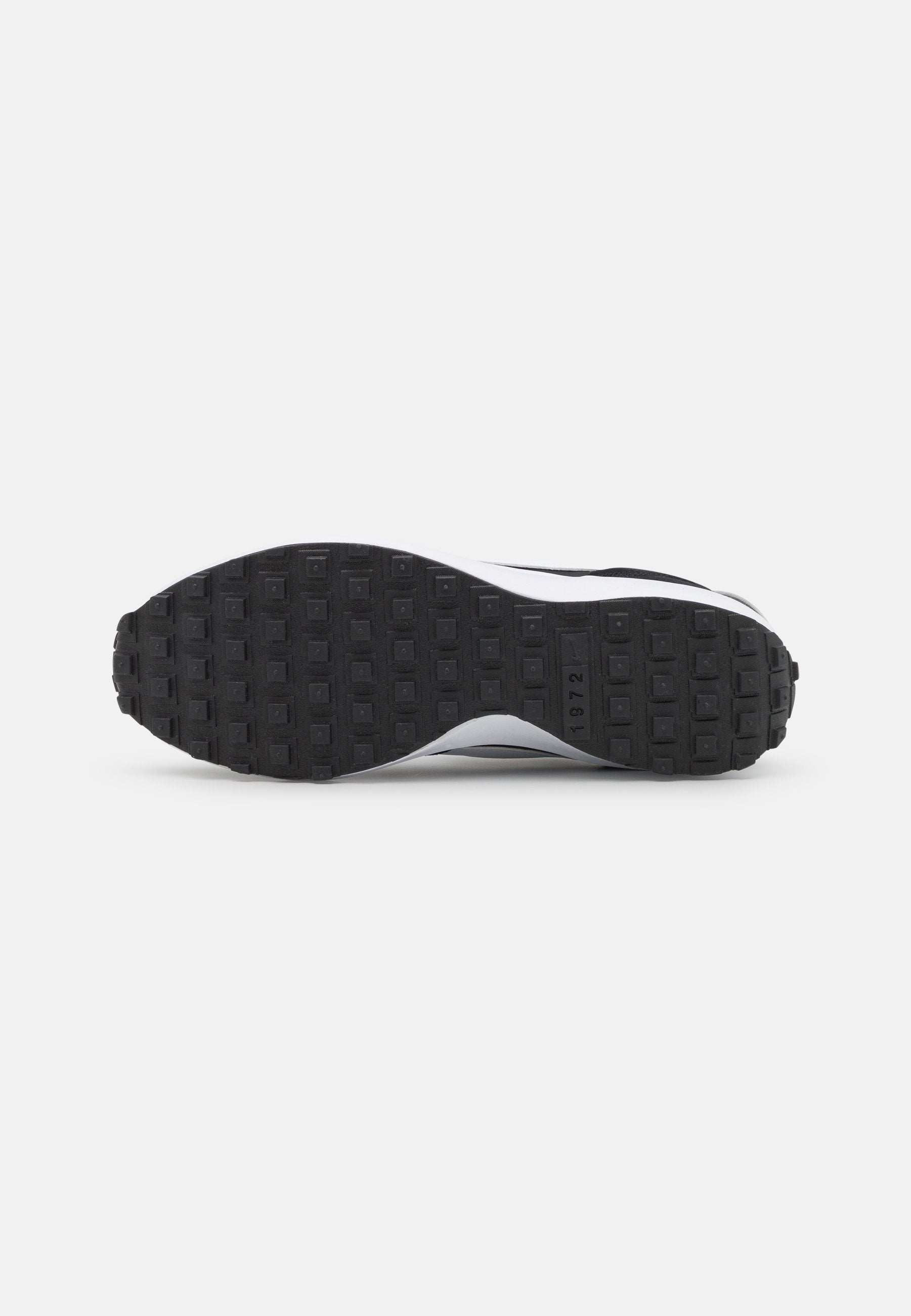 Nike Sportswear DEBUT